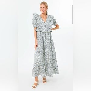 Blue Floral Puff Sleeve Meadow Midi Dress
HYACINTH HOUSE